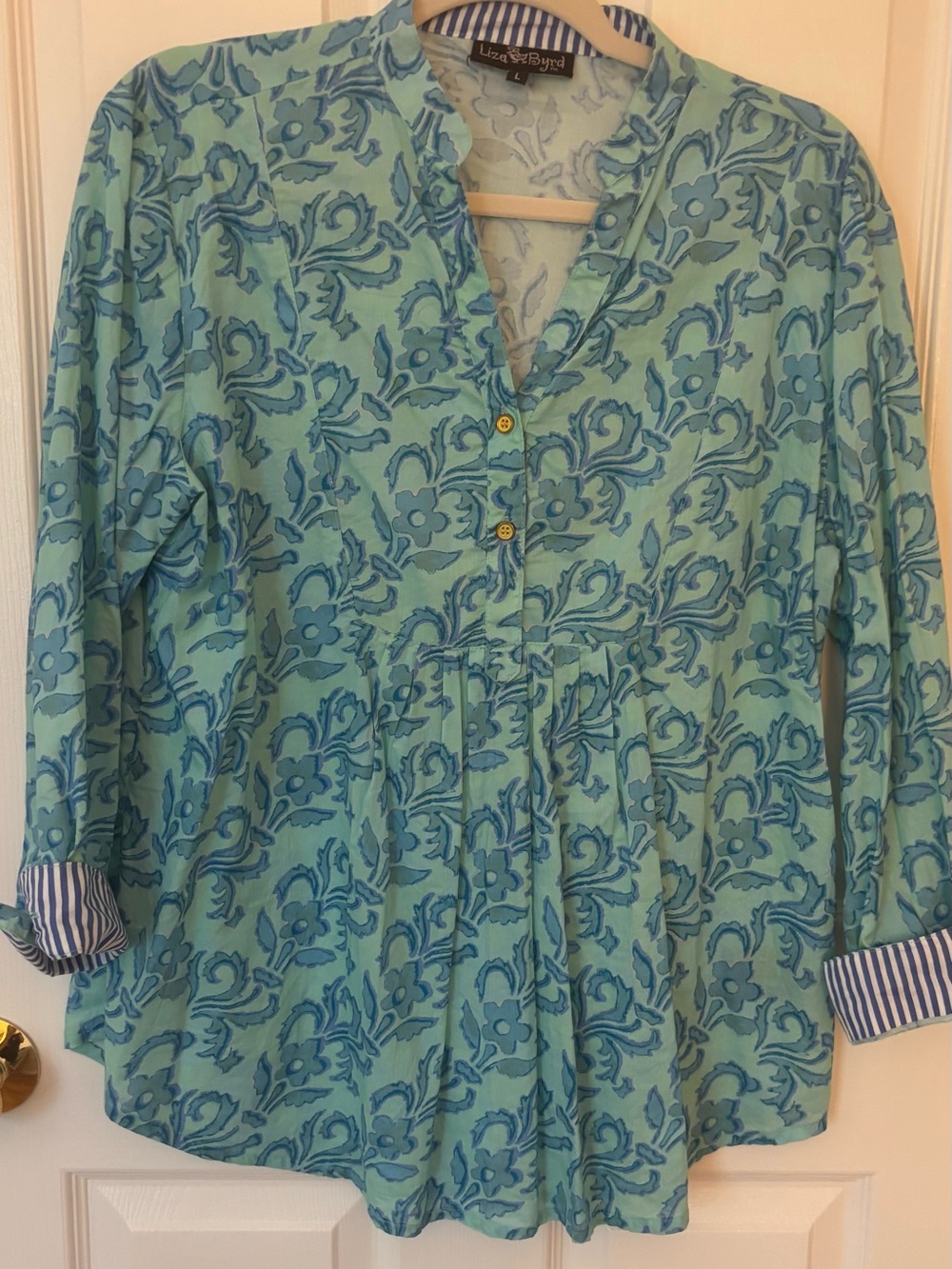 Liza Byrd Light Teal Floral Button-Front Women's Top